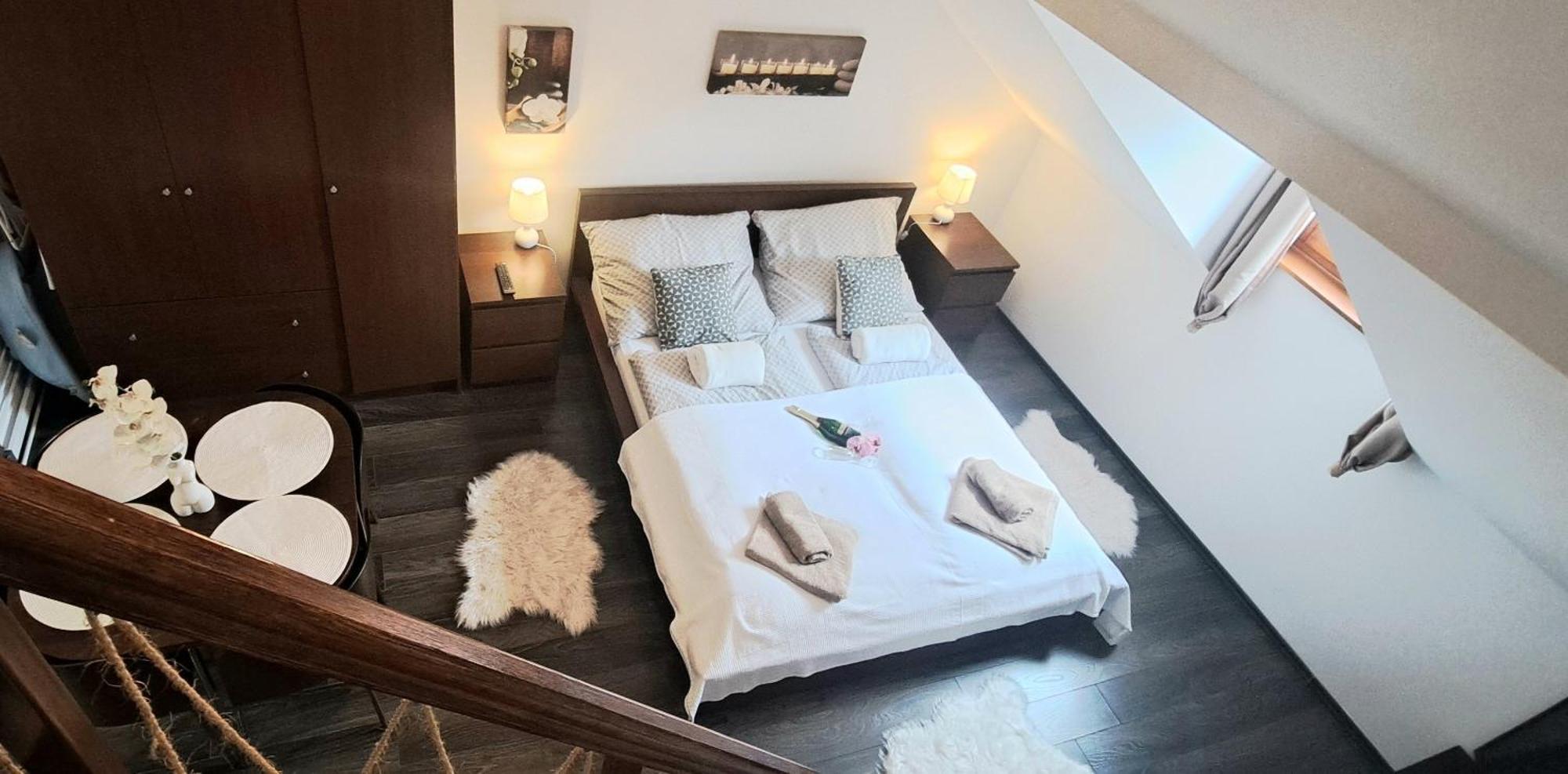 Viktoria Apartman Gyula Esterno foto